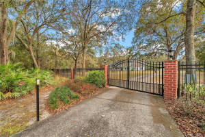 2750 PIPKIN ROAD, LAKELAND, FL 33811 Sold 04/04/25