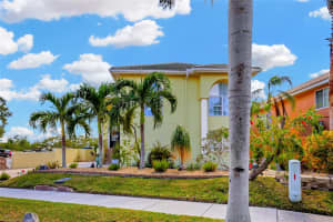 808 SYMPHONY ISLES BOULEVARD, APOLLO BEACH, FL 33572 - MLS#MFRTB8339923
