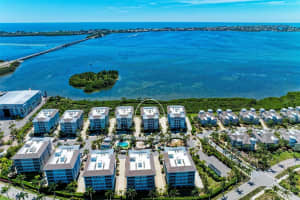 380 ARUBA CIRCLE, BRADENTON, FL 34209 Sold 05/23/25