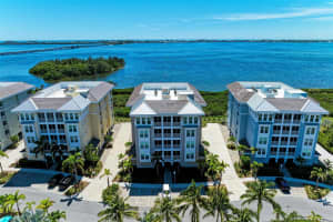 380 ARUBA CIRCLE, BRADENTON, FL 34209 Sold 05/23/25
