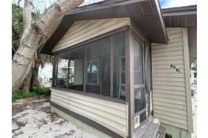 8581 GULF BOULEVARD, TREASURE ISLAND, FL 33706 Sold 04/29/25
