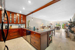 10280 IMPERIAL POINT DRIVE, LARGO, FL 33774 Sold 02/13/25