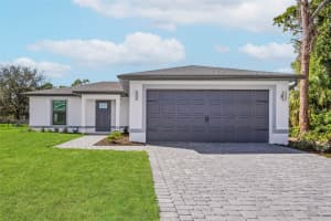 4621 Kenoska St, NORTH PORT
