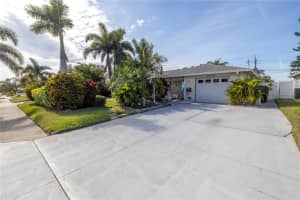 6390 115TH LANE, SEMINOLE, FL 33772 Sold 03/13/25