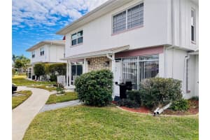 4352 Tahitian Gardens Cir #e, HOLIDAY