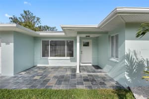 103 5TH STREET, BELLEAIR BEACH, FL 33786 Sold 04/15/25