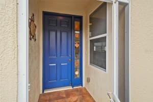 1933 STERLING GLEN COURT, SUN CITY CENTER, FL 33573 Sold 05/02/25
