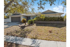 1695 HONEYBEAR LANE, DUNEDIN, FL 34698 Sold 08/22/25