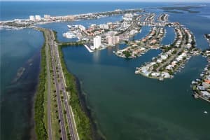 690 ISLAND WAY, CLEARWATER BEACH, FL 33767 - MLS#MFRTB8340700