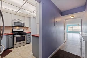 6020 SHORE BOULEVARD, GULFPORT, FL 33707 Sold 04/04/25