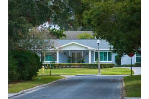 301 OSCEOLA ROAD, BELLEAIR, FL 33756 Sold 02/20/25