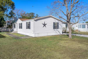 8113 WESTERN CIRCLE DRIVE, BROOKSVILLE, FL 34613 Sold 03/24/25