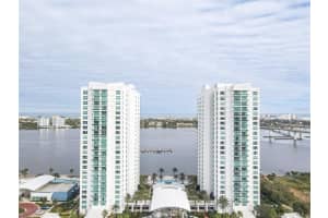 241 RIVERSIDE DRIVE, DAYTONA BEACH, FL 32117 - MLS#MFRTB8340929