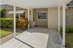 204 SKY LOCH DRIVE, DUNEDIN, FL 34698 Sold 04/22/25
