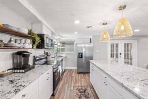 5105 COUNTRY CLUB DRIVE, SARASOTA, FL 34243 Sold 03/19/25