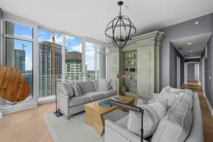 175 1ST STREET, ST PETERSBURG, FL 33701 Sold 04/07/25