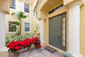 1354 EMERALD DUNES DRIVE, SUN CITY CENTER, FL 33573 Sold 09/23/25