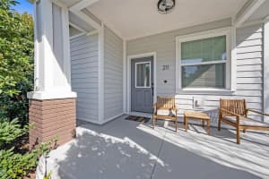 211 BROAD STREET, TAMPA, FL 33604 Sold 04/16/25