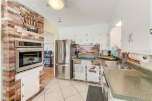7701 57TH STREET, PINELLAS PARK, FL 33781 Sold 04/16/25