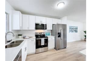 3932 ASHWOOD LANE, SARASOTA, FL 34232 - MLS#MFRTB8341464