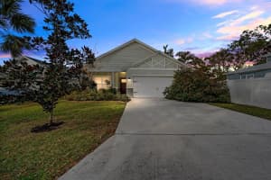 37137 FLORIDA AVENUE, DADE CITY, FL 33525 Sold 04/22/25