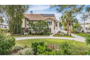 314 SHORE DRIVE, OLDSMAR, FL 34677 Sold 03/05/25
