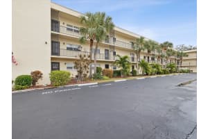 11485 OAKHURST DRIVE, LARGO, FL 33774 Sold 04/25/25