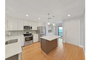 4720 BRITTANY DRIVE, ST PETERSBURG, FL 33715 Sold 04/15/25