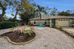 663 ATHENS STREET, DUNEDIN, FL 34698 Sold 02/18/25