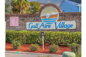 148 GULL AIRE BOULEVARD, OLDSMAR, FL 34677 Sold 04/14/25