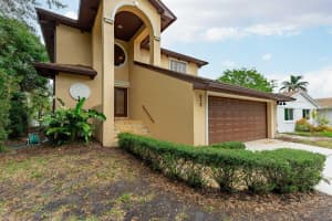 513 SUWANEE CIRCLE, TAMPA, FL 33606 - MLS#MFRTB8342113