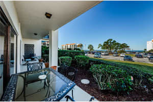 102 MARINER DRIVE, TARPON SPRINGS, FL 34689 Sold 07/22/25