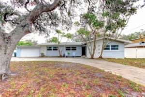 1220 10TH STREET, LARGO, FL 33770 Sold 03/24/25