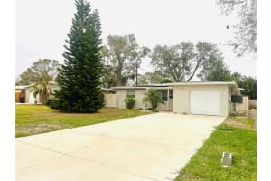 4135 Helena St Ne, ST PETERSBURG