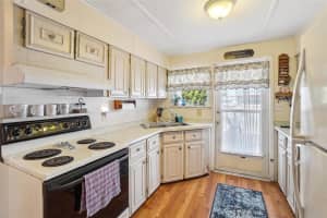 35138 DALE AVENUE, ZEPHYRHILLS, FL 33541 - MLS#MFRTB8342292