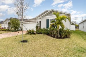 7425 35TH LANE, SARASOTA, FL 34243 Sold 04/30/25