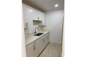 8425 112TH STREET, SEMINOLE, FL 33772 Sold 04/30/25