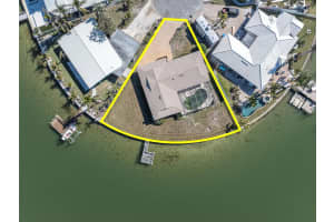 495 BATH CLUB BOULEVARD, NORTH REDINGTON BEACH, FL 33708 Sold 06/10/25