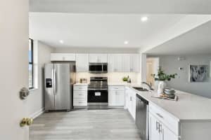 7300 SUN ISLAND DRIVE, SOUTH PASADENA, FL 33707 Sold 03/10/25