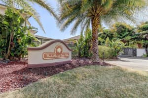 820 DATE PALM LANE, ST PETERSBURG, FL 33707 Sold 03/10/25