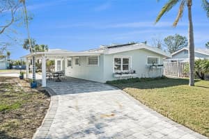 17602 STERLING TERRACE, REDINGTON SHORES, FL 33708 Sold 02/27/25