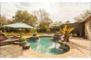 10405 WOODMERE ROAD, TAMPA, FL 33617 - MLS#MFRTB8342577
