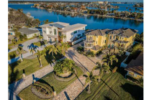335 BATH CLUB BOULEVARD, NORTH REDINGTON BEACH, FL 33708 Sold 07/30/25