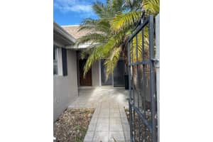 439 BOCA CIEGA POINT BOULEVARD, ST PETERSBURG, FL 33708 - MLS#MFRTB8342798