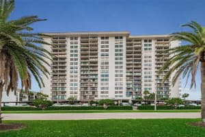 400 ISLAND WAY, CLEARWATER BEACH, FL 33767 Sold 05/30/25