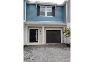 2878 Grand Kemerton Pl, TAMPA
