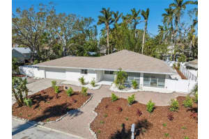 2004 VIRGINIA DRIVE, BRADENTON, FL 34205 Sold 04/25/25