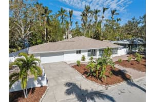 2004 VIRGINIA DRIVE, BRADENTON, FL 34205 Sold 04/25/25