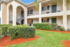 10330 CARROLLWOOD LANE, TAMPA, FL 33618 Sold 03/13/25