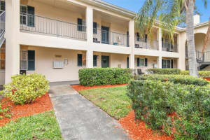10330 CARROLLWOOD LANE, TAMPA, FL 33618 Sold 03/13/25